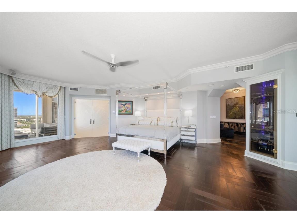 100 Beach Drive NE #1900 Saint Petersburg FL 33701 - TAMPA BAY U8243966 image45