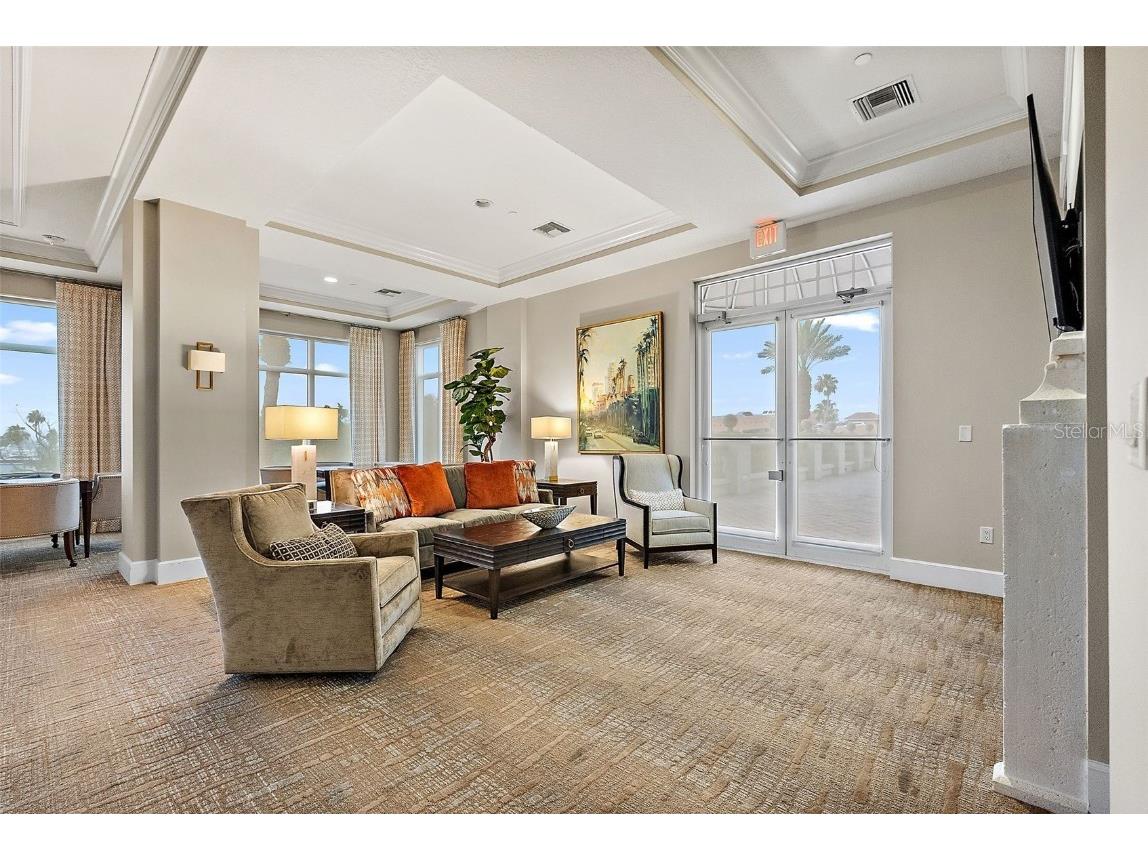 100 Beach Drive NE #301 Saint Petersburg FL 33701 TB8433538 image52