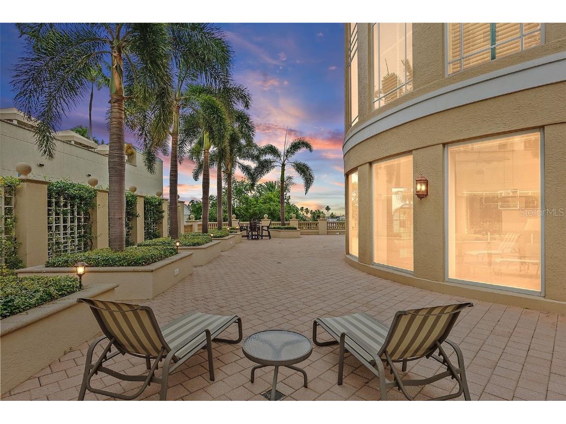 100 Beach Drive NE #301 Saint Petersburg FL 33701 TB8433538 image58