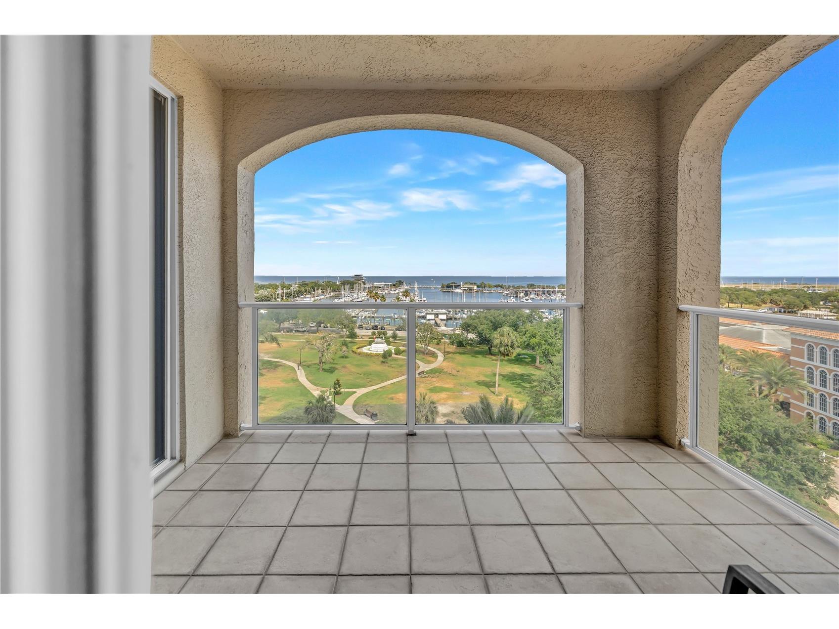 100 Beach Drive NE #702 Saint Petersburg FL 33701 TB8506494 image20