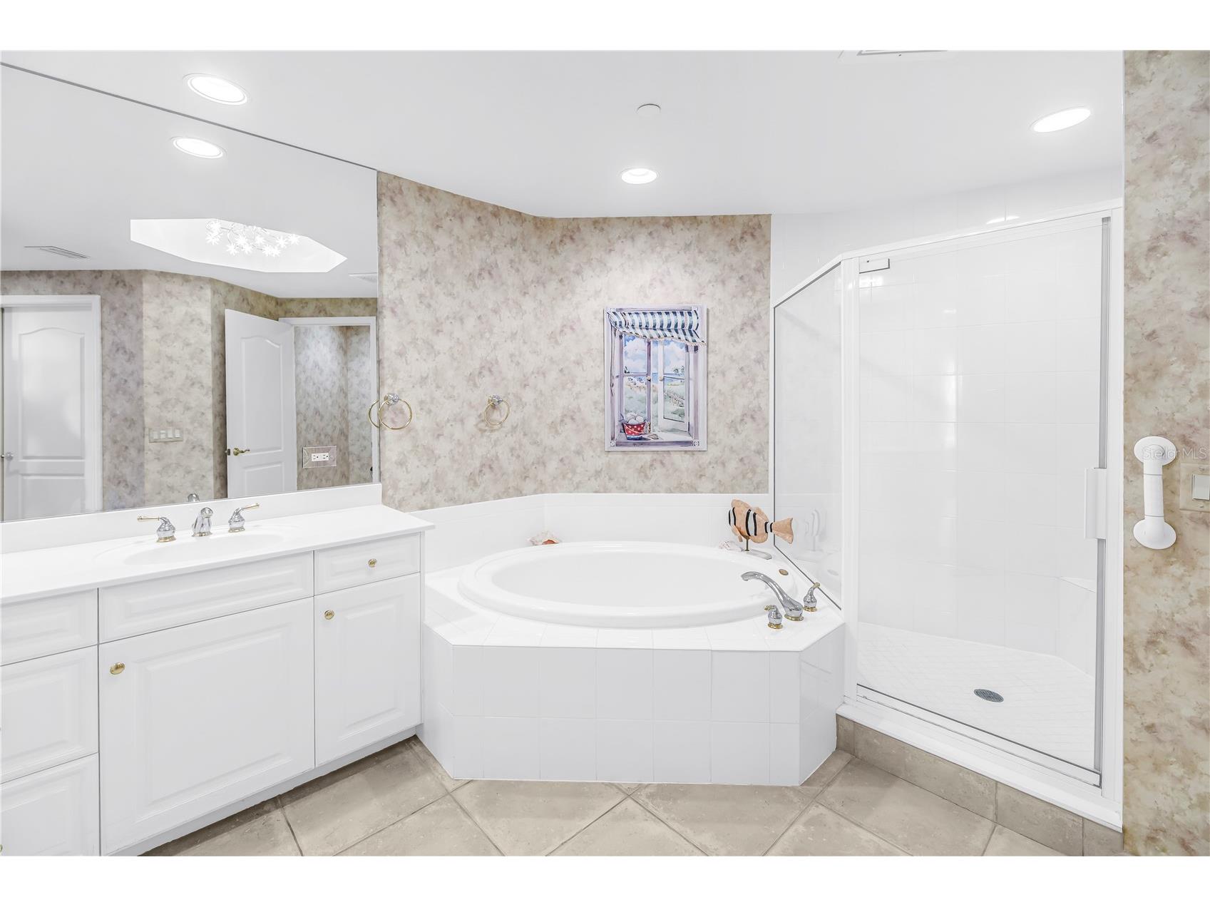 100 Beach Drive NE #702 Saint Petersburg FL 33701 TB8506494 image23