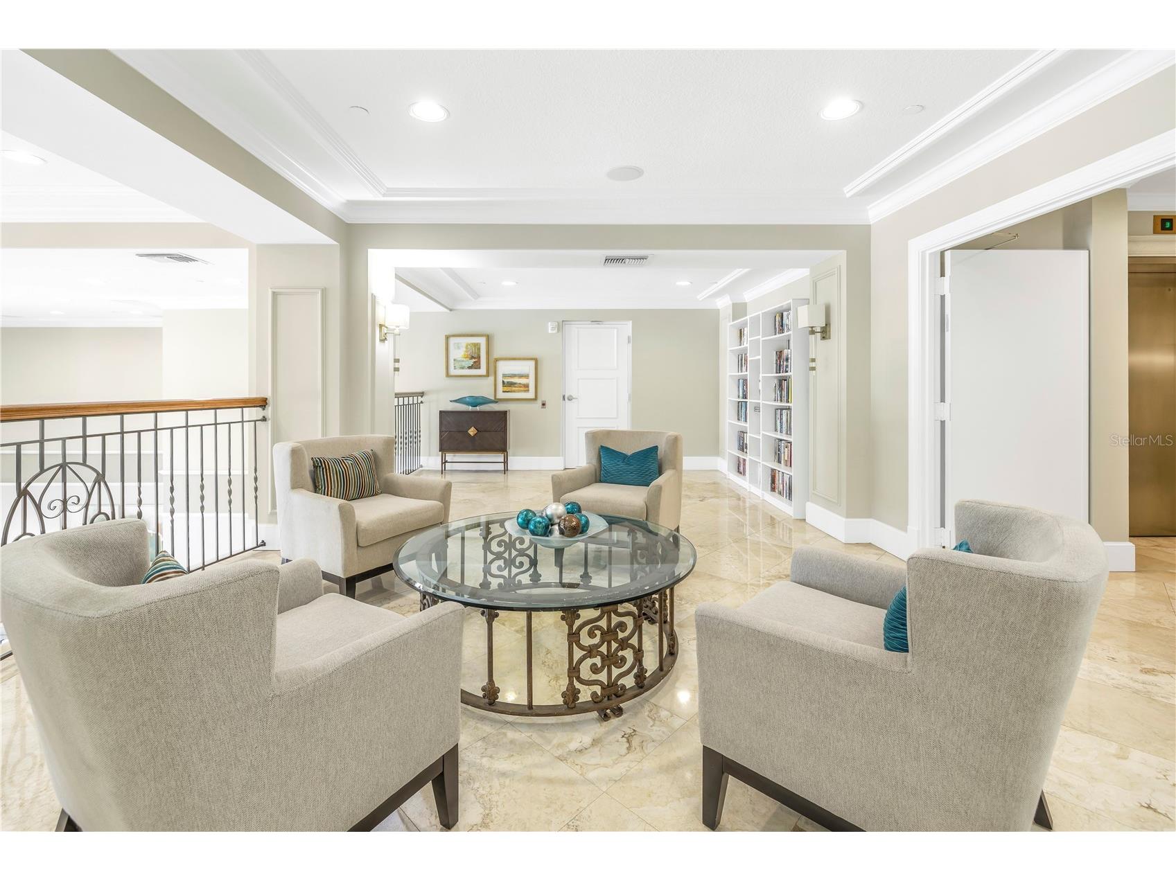100 Beach Drive NE #702 Saint Petersburg FL 33701 TB8506494 image46