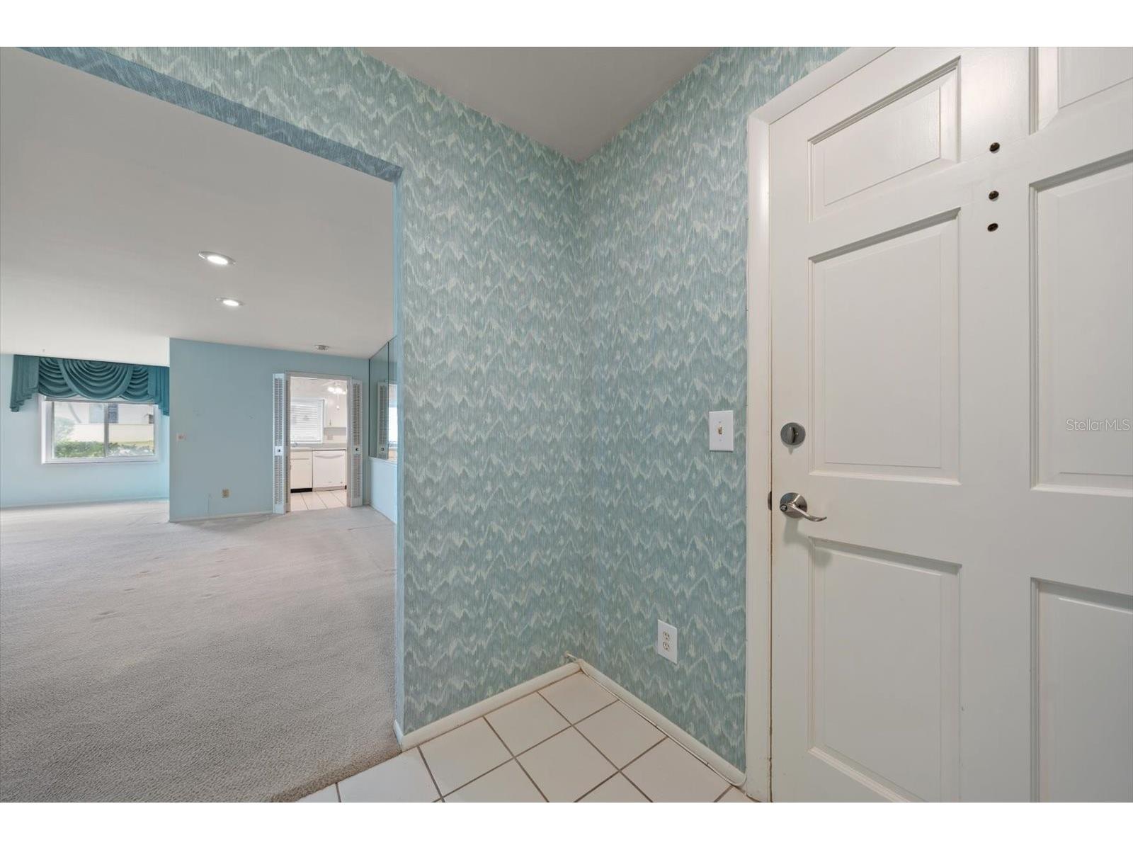 100 Bluff View Drive #114A Belleair Bluffs FL 33770 TB8482710 image3