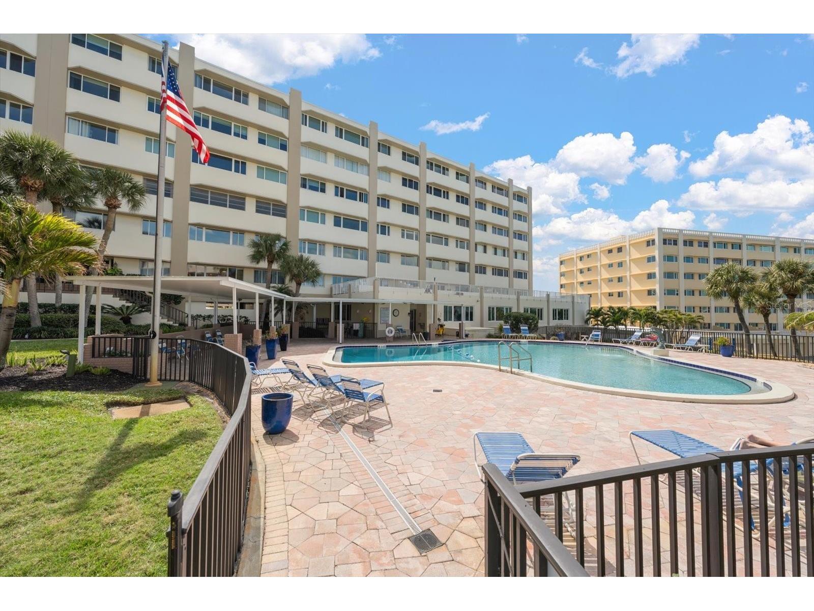 100 Bluff View Drive #114A Belleair Bluffs FL 33770 TB8482710 image35