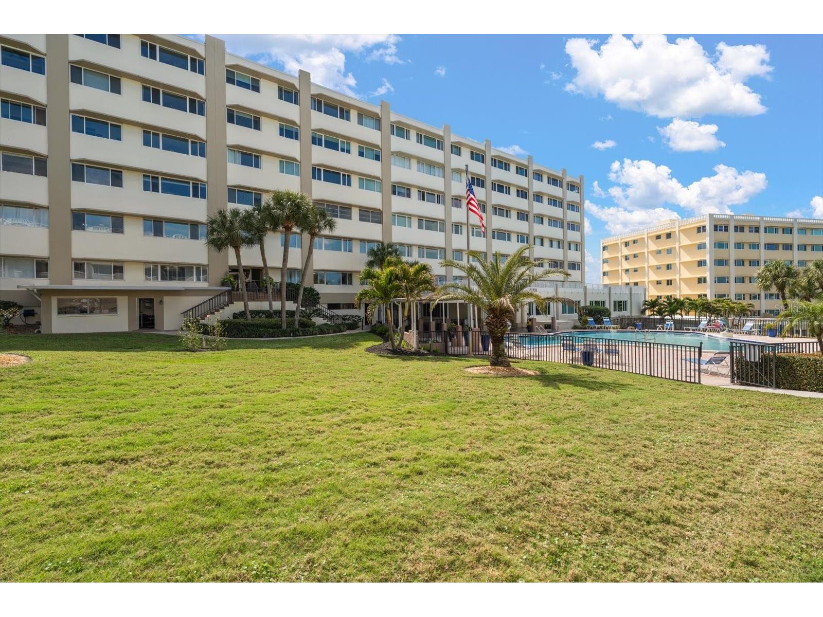 100 Bluff View Drive #114A Belleair Bluffs FL 33770 TB8482710 image48