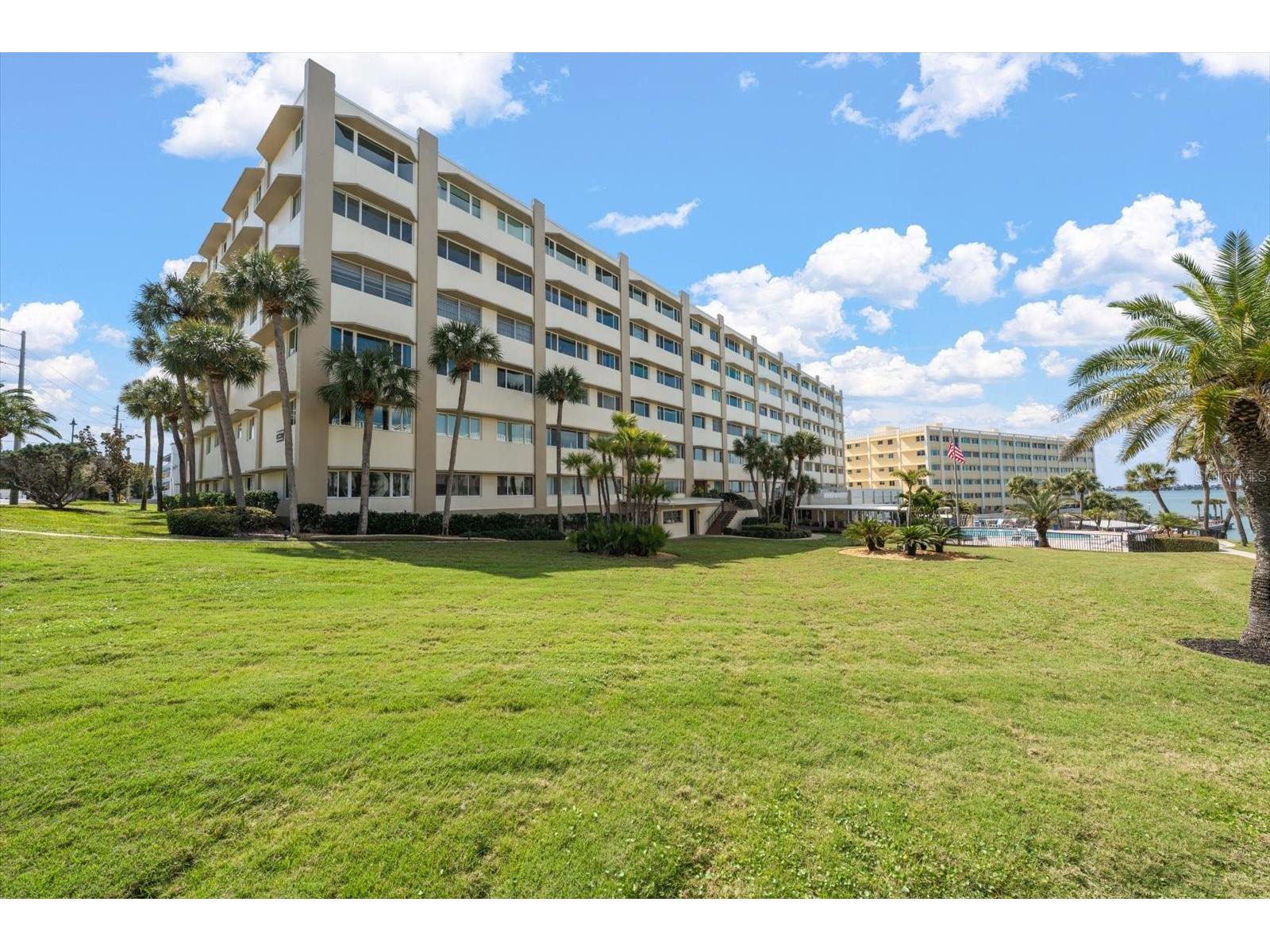 100 Bluff View Drive #114A Belleair Bluffs FL 33770 TB8482710 image53