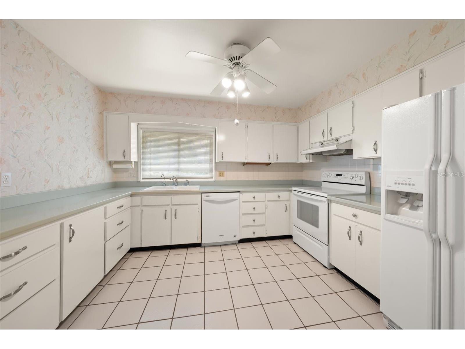 100 Bluff View Drive #114A Belleair Bluffs FL 33770 TB8482710 image7