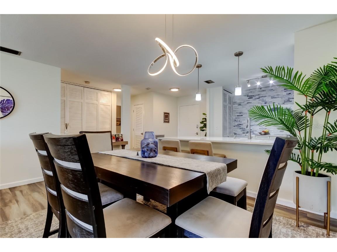 100 Bluff View Drive #208A Belleair Bluffs FL 33770 TB8407689 image11