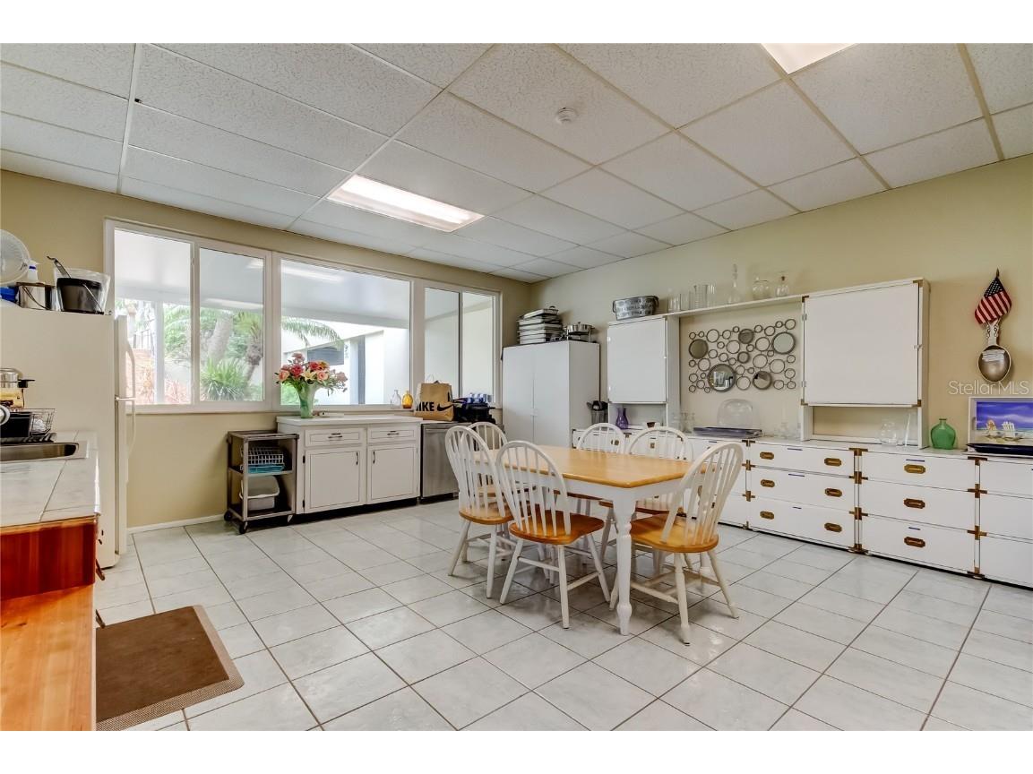 100 Bluff View Drive #208A Belleair Bluffs FL 33770 TB8407689 image38