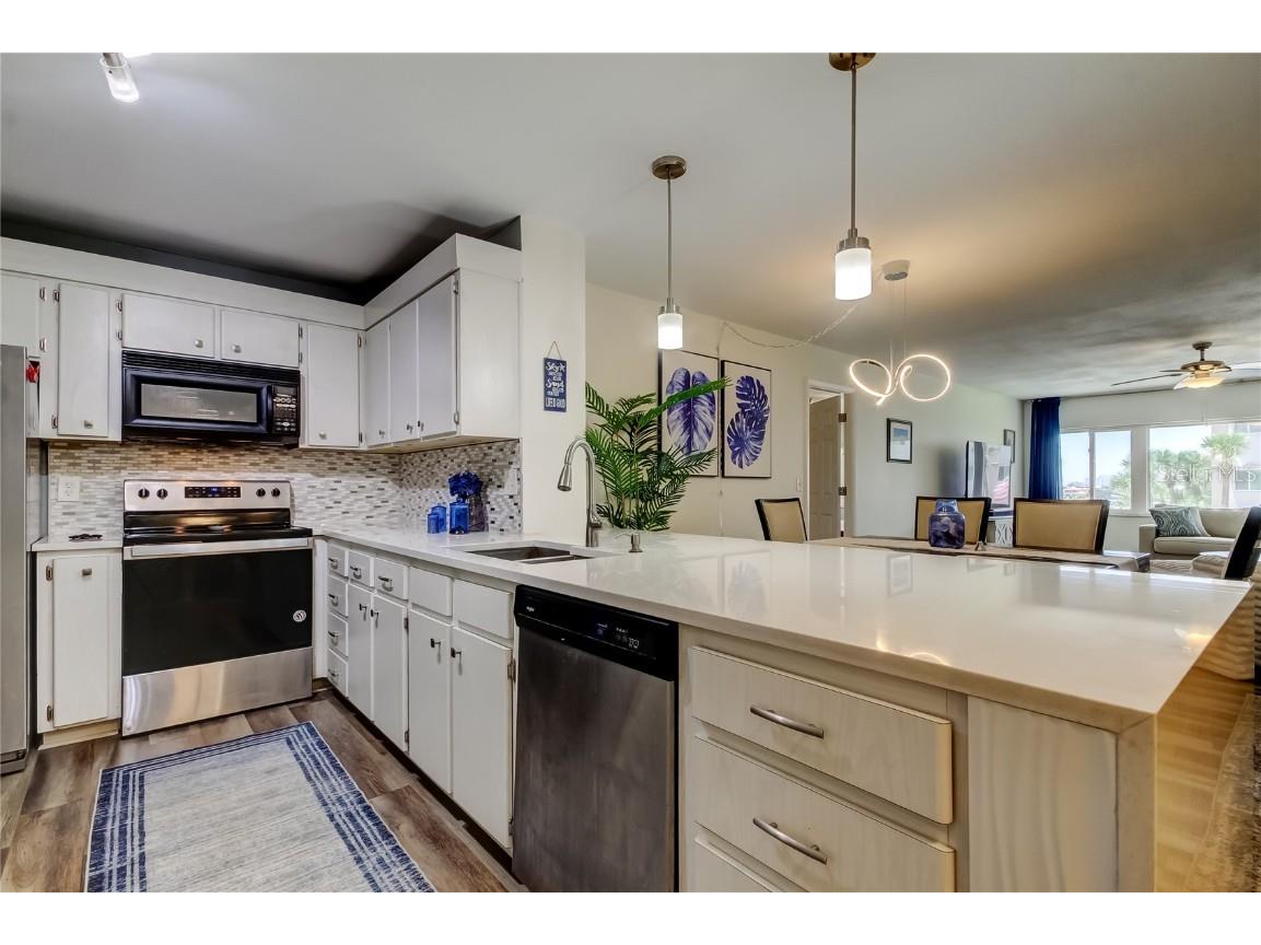 100 Bluff View Drive #208A Belleair Bluffs FL 33770 TB8407689 image6