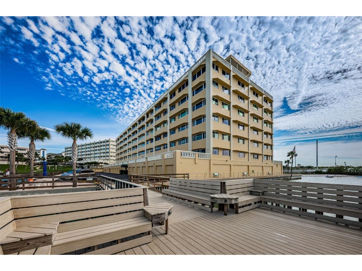 100 Bluff View Drive #306C Belleair Bluffs FL 33770 - CLEARWATER BAY TB8404581 image2