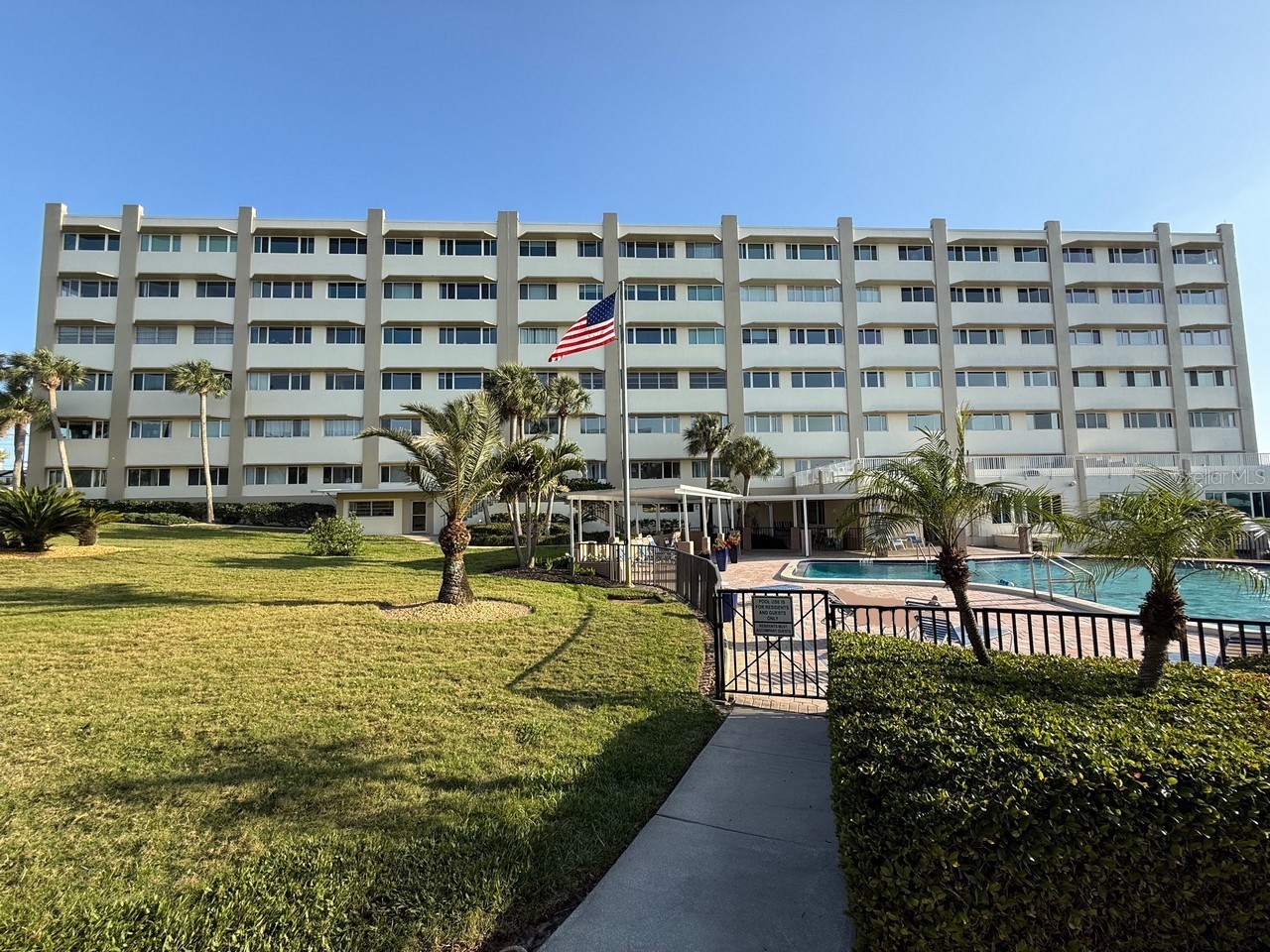 100 Bluff View Drive #317A Belleair Bluffs FL 33770 - INTRACOASTAL WATERWAY TB8473419 image1