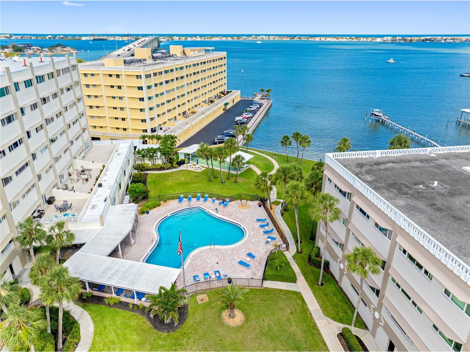 100 Bluff View Drive #404C Belleair Bluffs FL 33770 - CLEARWATER BAY TB8495261 image2