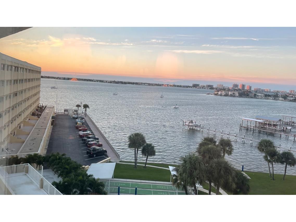 100 Bluff View Drive #406A Belleair Bluffs FL 33770 - INTRACOASTAL - SAND KEY U8188210 image1