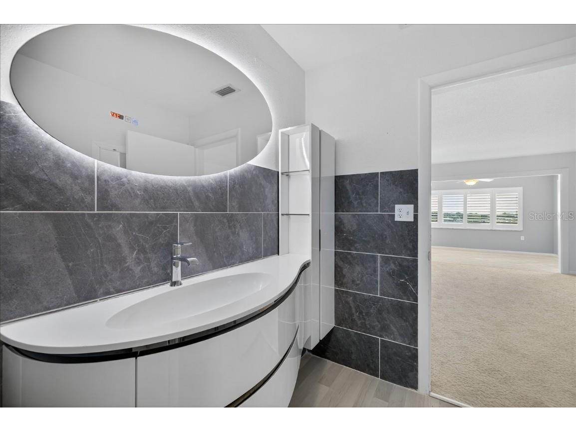 100 Bluff View Drive #409C Belleair Bluffs FL 33770 TB8425789 image25