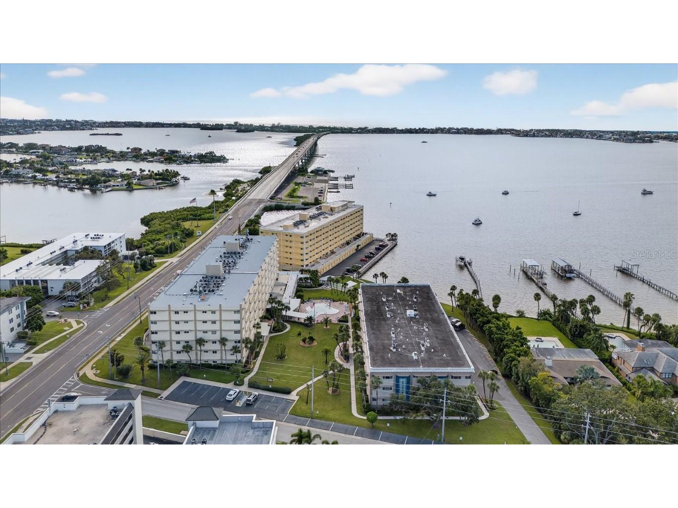 100 Bluff View Drive #409C Belleair Bluffs FL 33770 TB8425789 image36