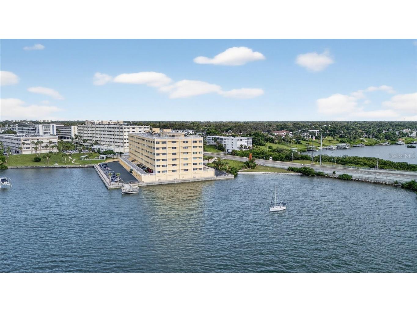 100 Bluff View Drive #409C Belleair Bluffs FL 33770 TB8425789 image39