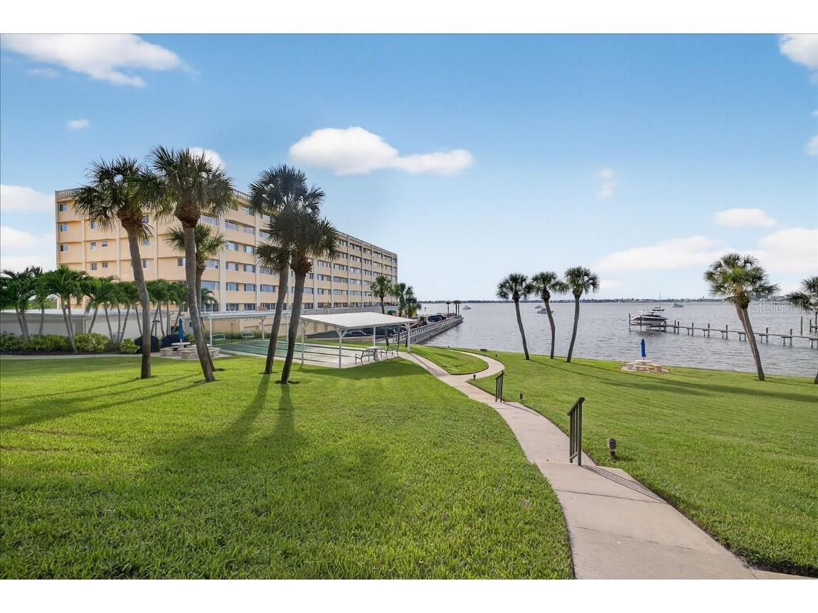 100 Bluff View Drive #409C Belleair Bluffs FL 33770 TB8425789 image43