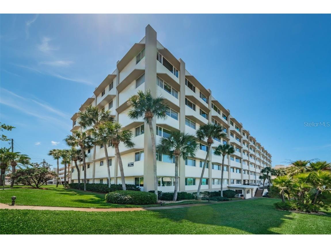 100 Bluff View Drive #514A Belleair Bluffs FL 33770 - CLEARWATER BAY U8190555 image1