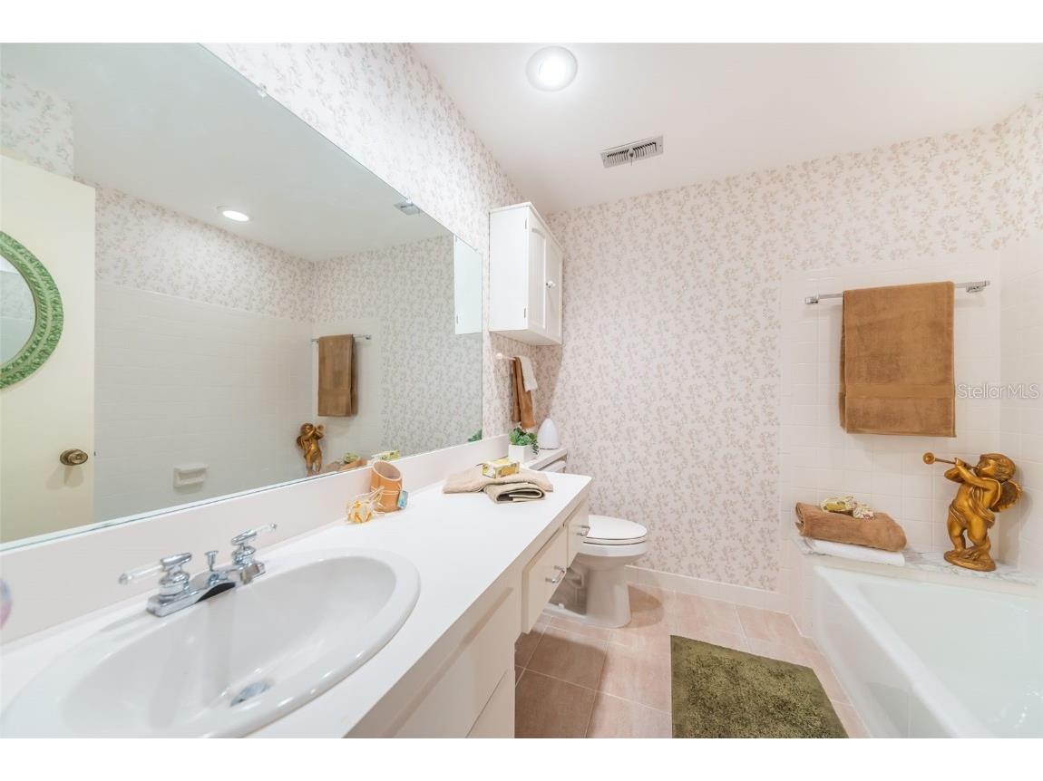 100 Bluff View Drive #514C Belleair Bluffs FL 33770 - CLEARWATER BAY + INTRACOASTAL TB8389437 image32