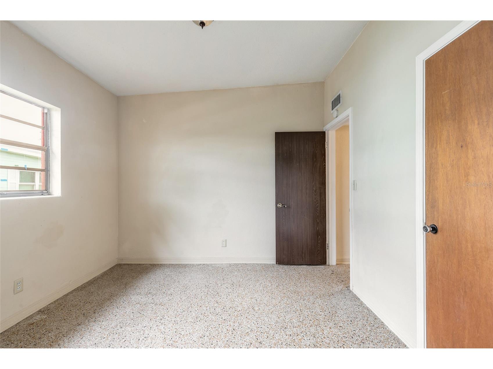 100 Carolyn Terrace Daytona Beach FL 32118 V4949298 image21
