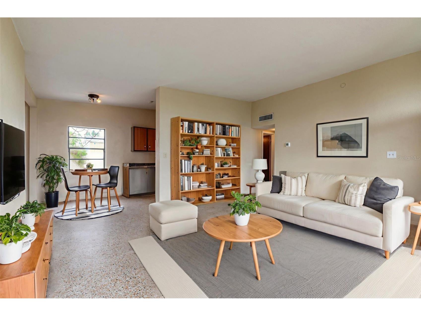 100 Carolyn Terrace Daytona Beach FL 32118 V4949298 image6