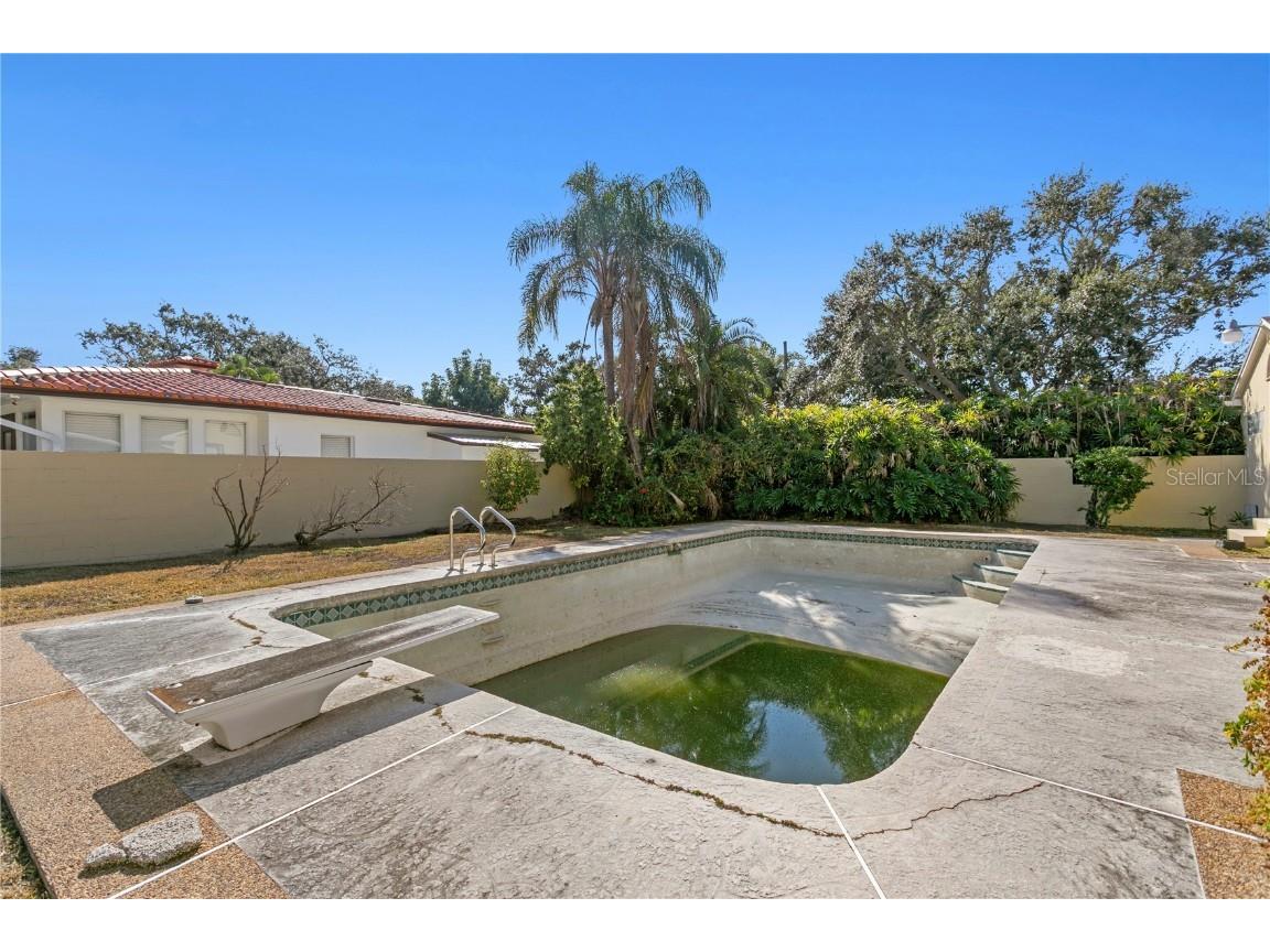 100 Catalan Boulevard NE Saint Petersburg FL 33704 TB8450290 image11