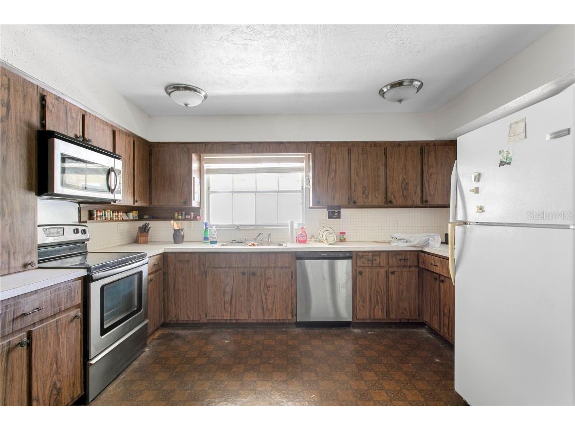 100 Catalan Boulevard NE Saint Petersburg FL 33704 TB8450290 image6