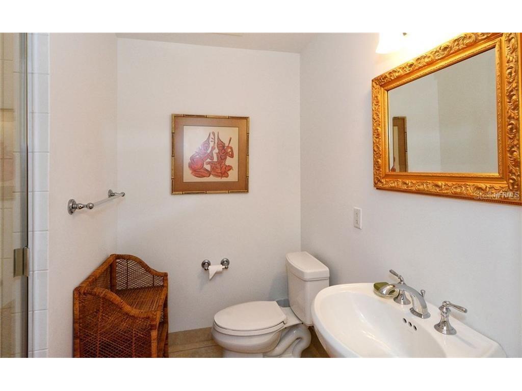 100 Central Avenue #620 Sarasota FL 34236 A4406251 image11