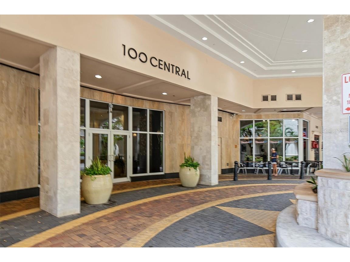 100 Central Avenue #B305 Sarasota FL 34236 A4580499 image1