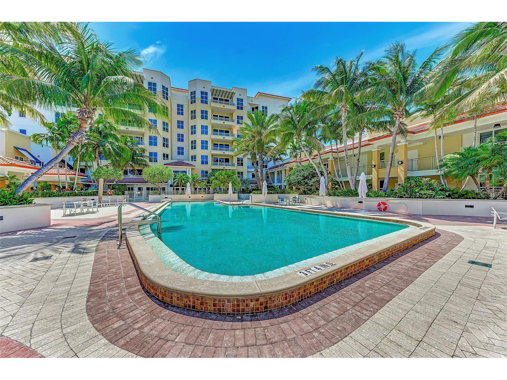 100 Central Avenue #H716 Sarasota FL 34236 A4694485 image34