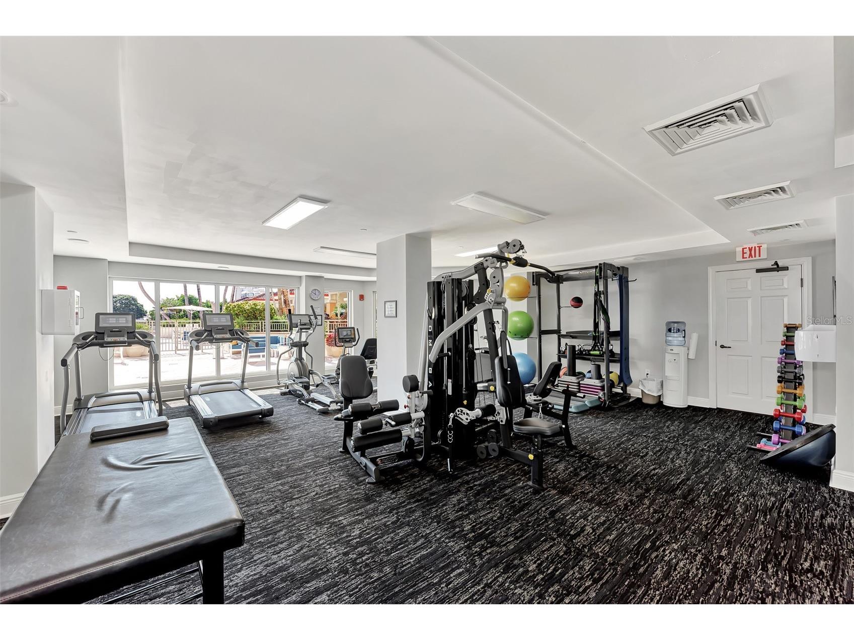 100 Central Avenue #H716 Sarasota FL 34236 A4694485 image39