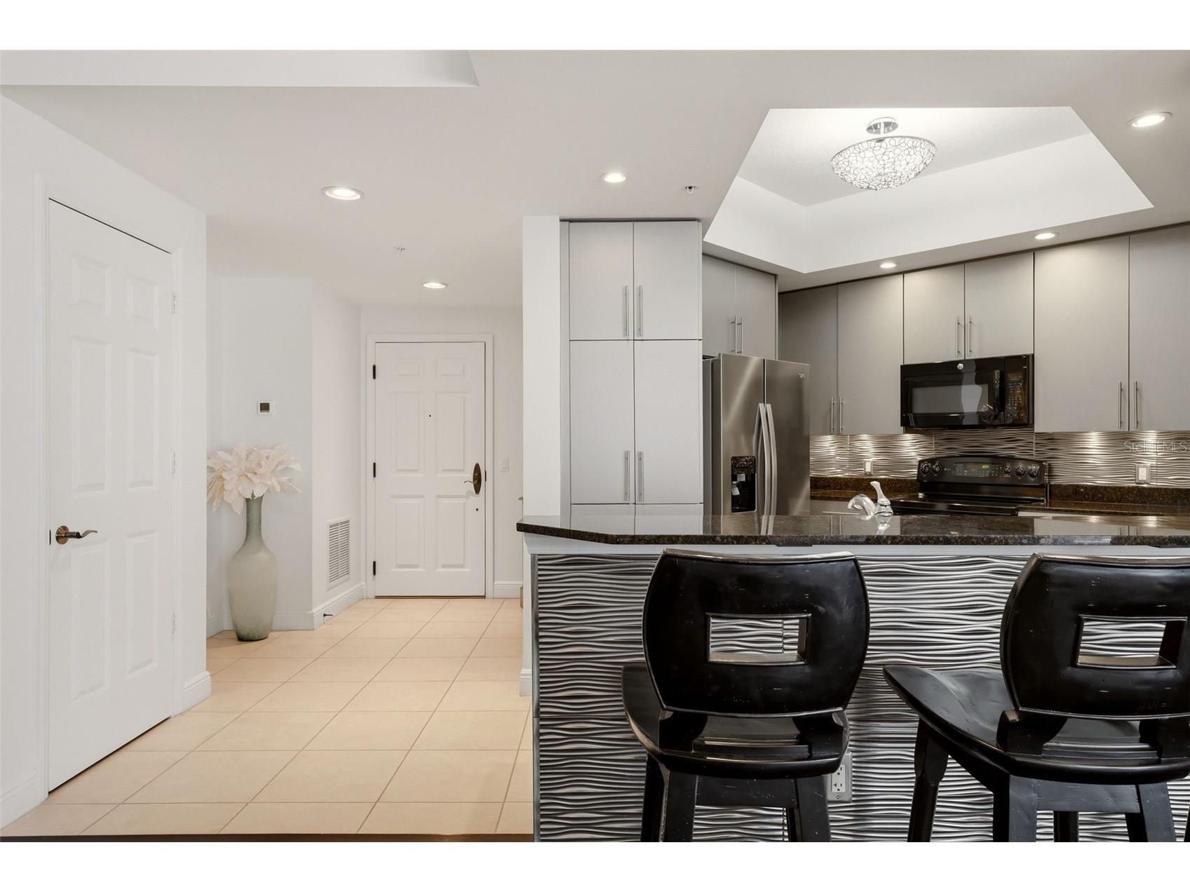 100 Central Avenue #H716 Sarasota FL 34236 A4694485 image8