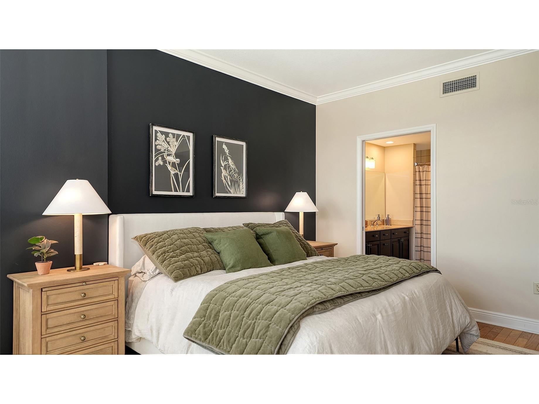 100 Central Avenue #K817 Sarasota FL 34236 A4685511 image31