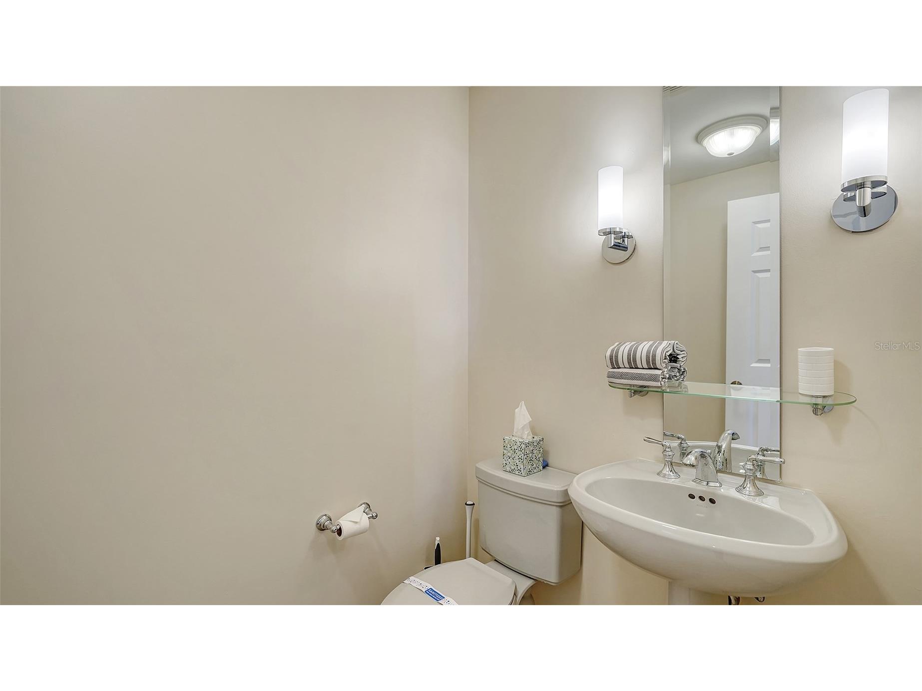100 Central Avenue #K817 Sarasota FL 34236 A4685511 image35