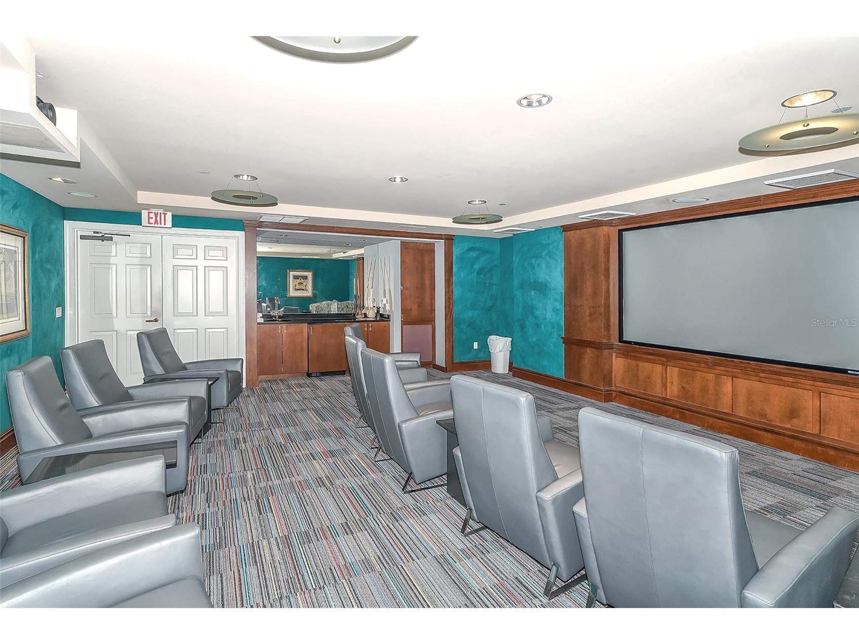 100 Central Avenue #K817 Sarasota FL 34236 A4685511 image56