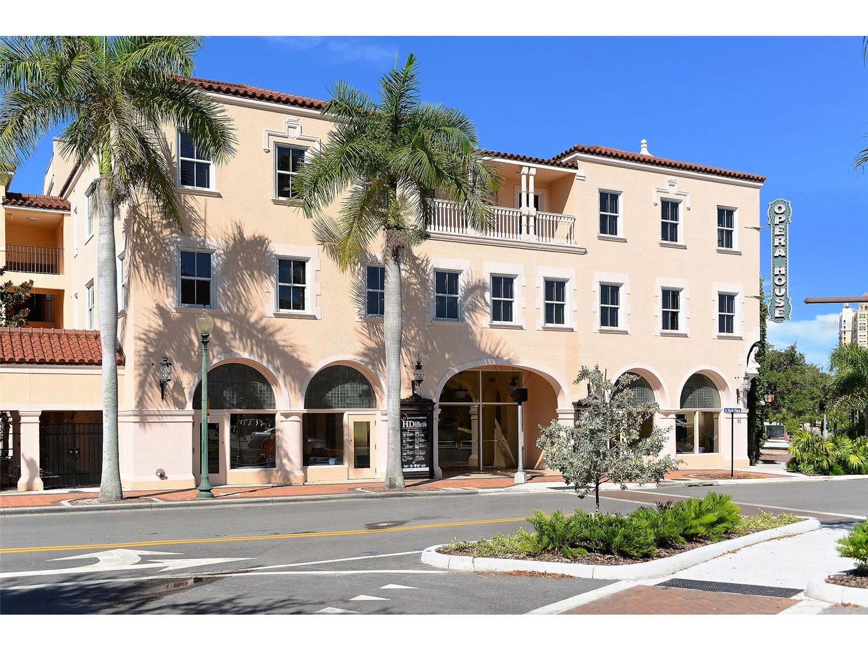 100 Central Avenue #K817 Sarasota FL 34236 A4685511 image79