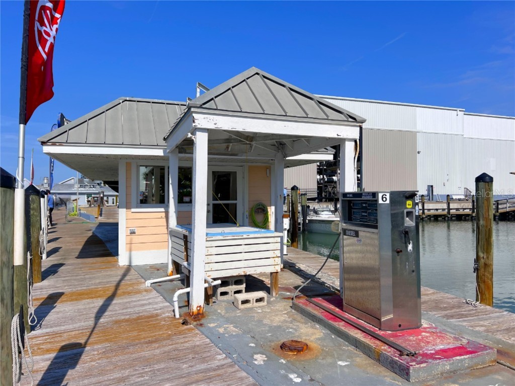100 Circuit Road #N18 Nokomis FL 34275 D6145432 image8