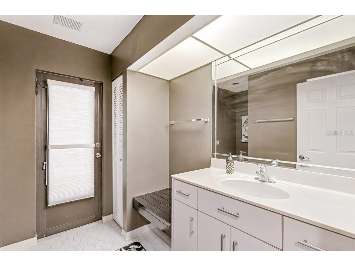 100 Colony Point Drive Punta Gorda FL 33950 C7518782 image23