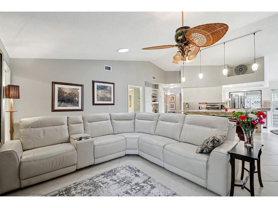 100 Colony Point Drive Punta Gorda FL 33950 C7518782 image6