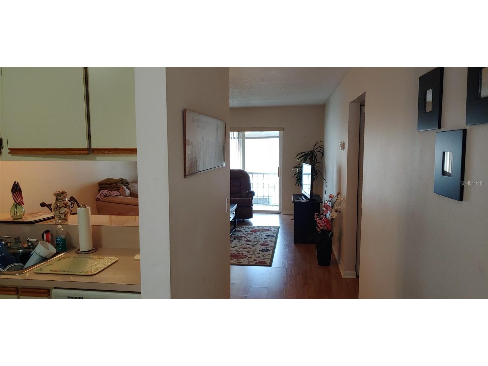 100 E Kentucky Avenue #J106 Deland FL 32724 V4923679 image1