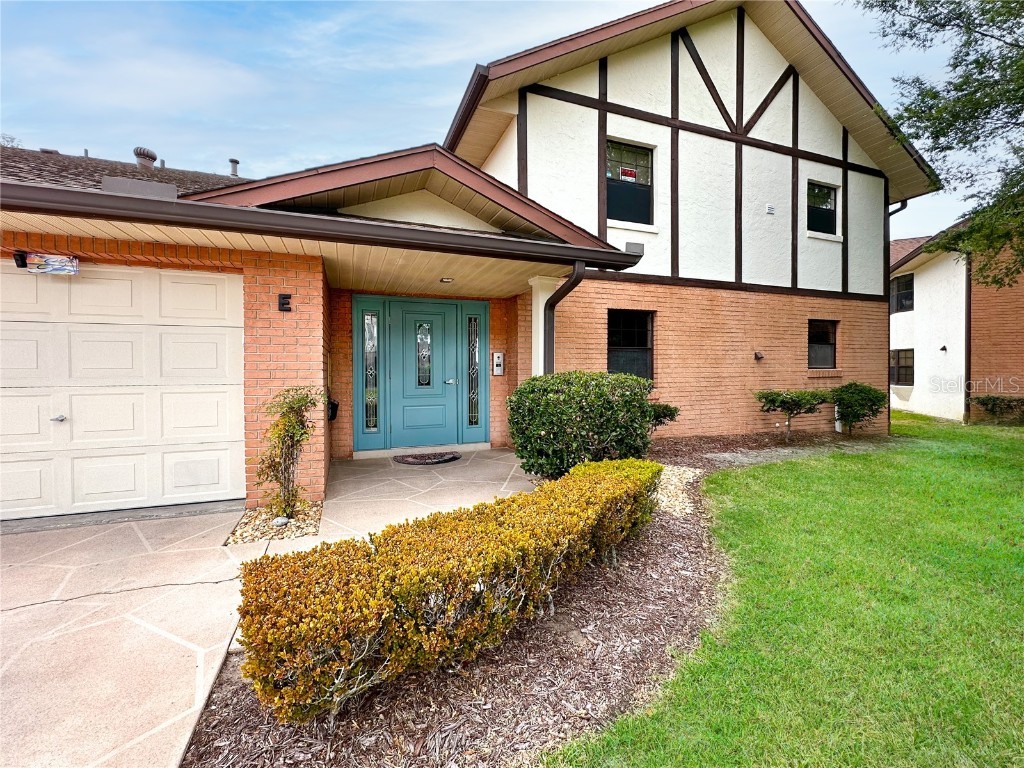 100 E Oak Terrace Drive #E2 Leesburg FL 34748 O6102989 image1