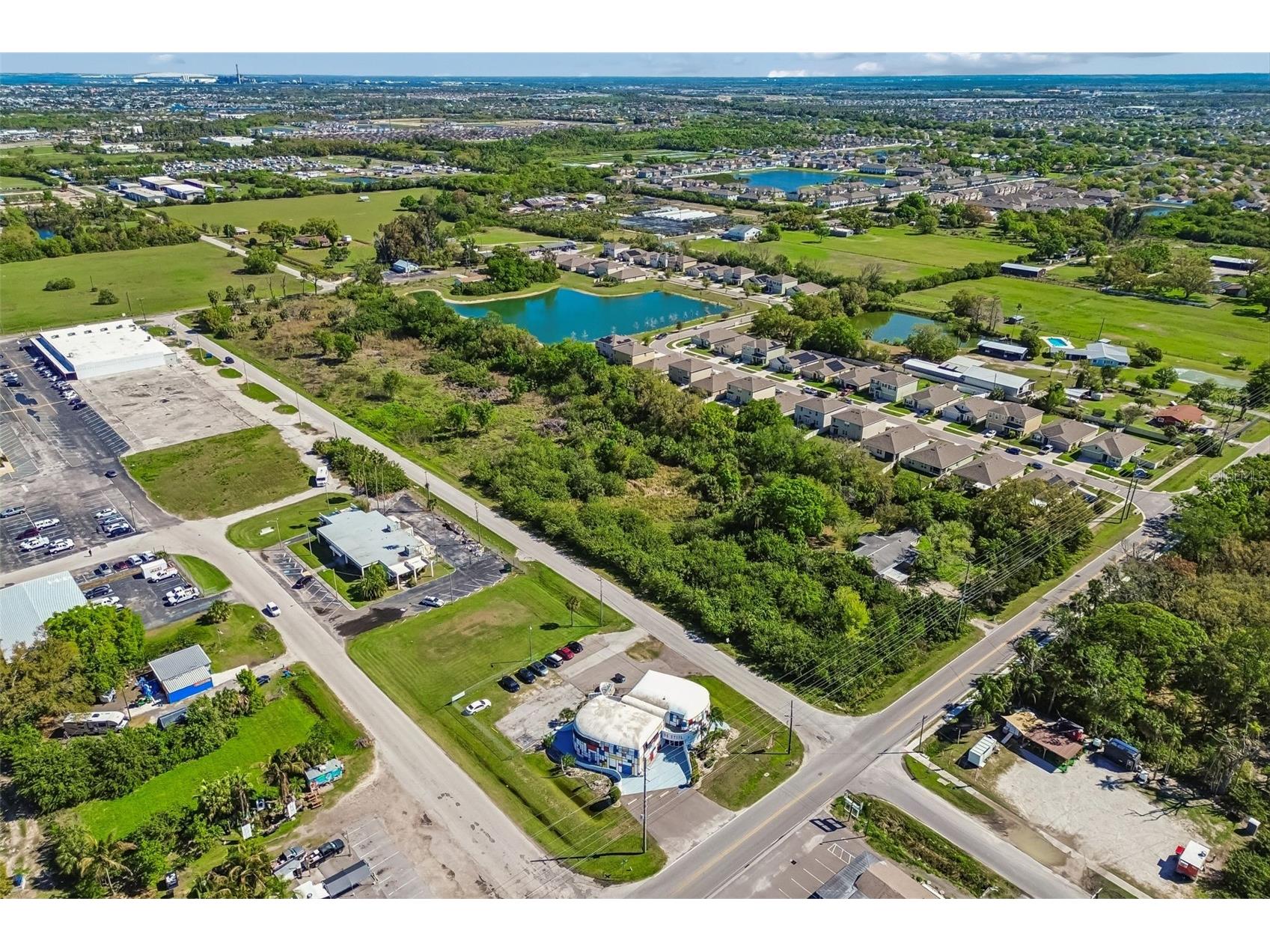 100 E Shell Point Road Ruskin FL 33570 TB8485013 image40
