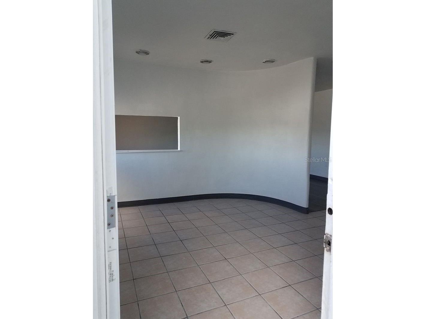 100 E Shell Point Road Ruskin FL 33570 TB8485013 image8