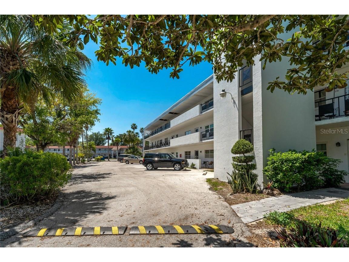 100 El Camino Dr #309 Winter Haven FL 33884 P4937234 image48