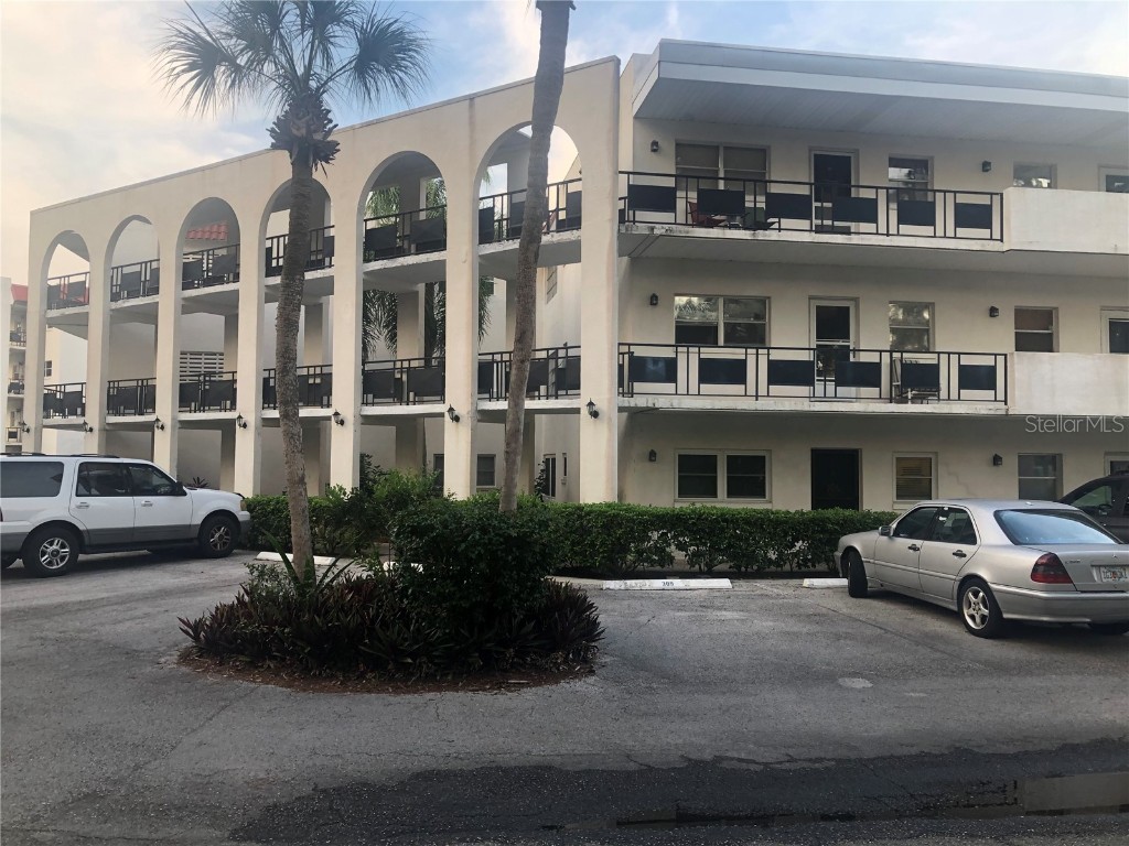 100 El Camino Drive #105 Winter Haven FL 33884 P4920989 image1