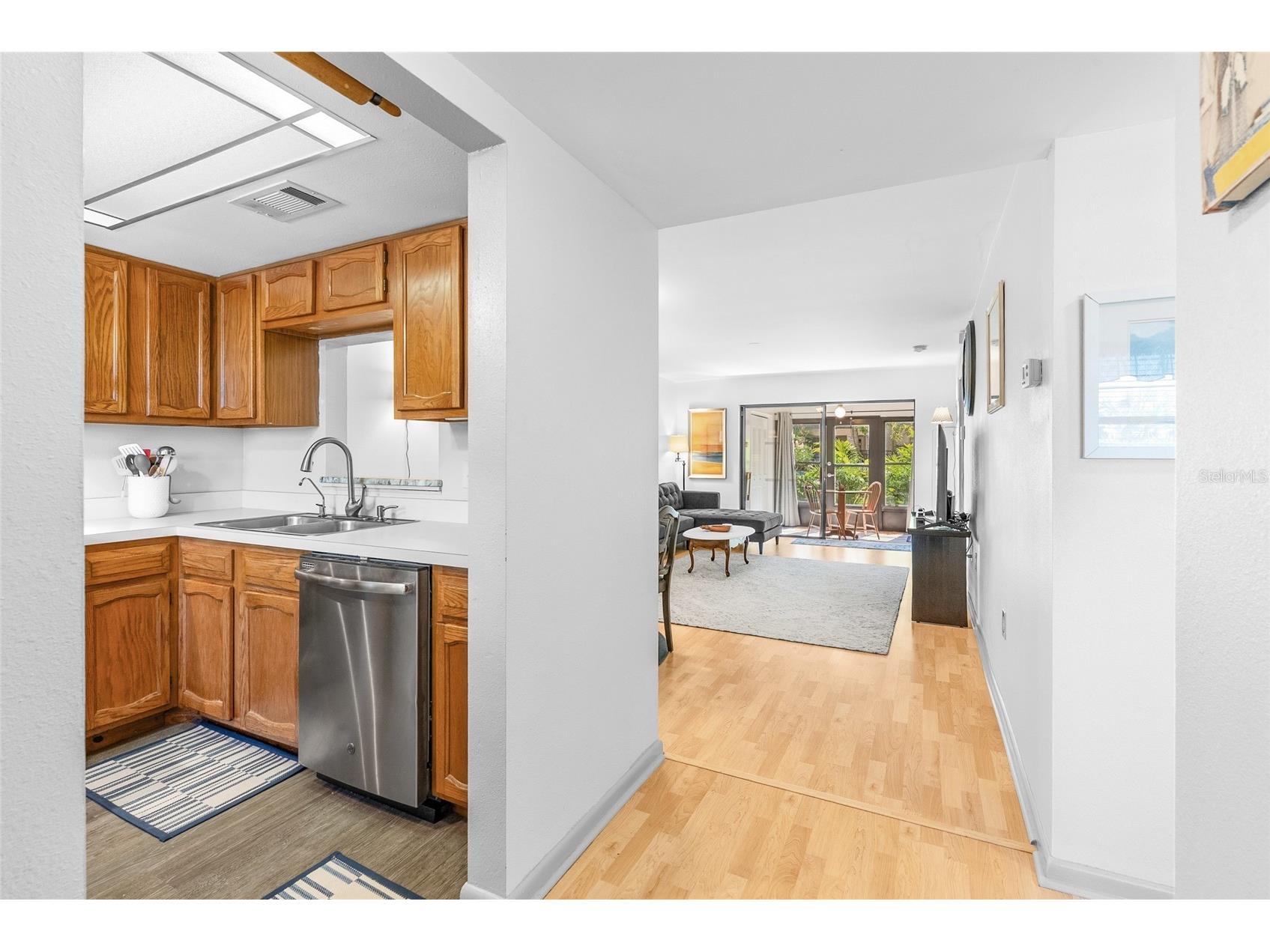 100 Grand Boulevard #106 Tarpon Springs FL 34689 - SPRING BAYOU TB8500150 image4