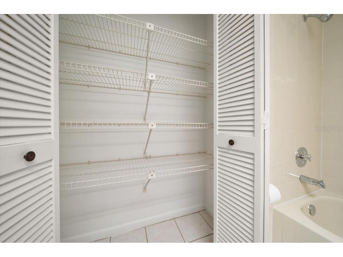 100 Grand Boulevard #205 Tarpon Springs FL 34689 TB8454951 image32