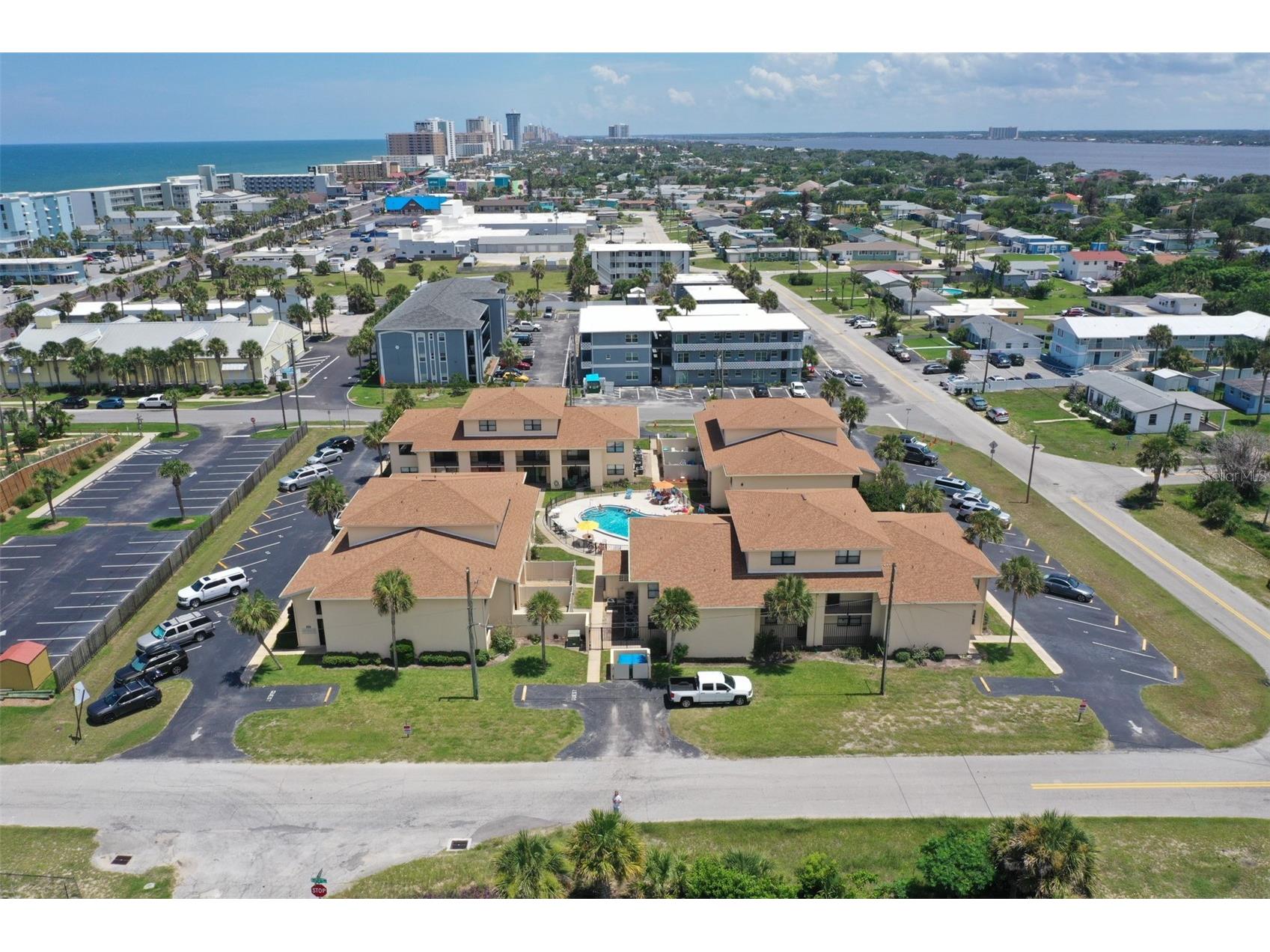 100 Grant Avenue #24 Daytona Beach Shores FL 32118 V4950217 image1