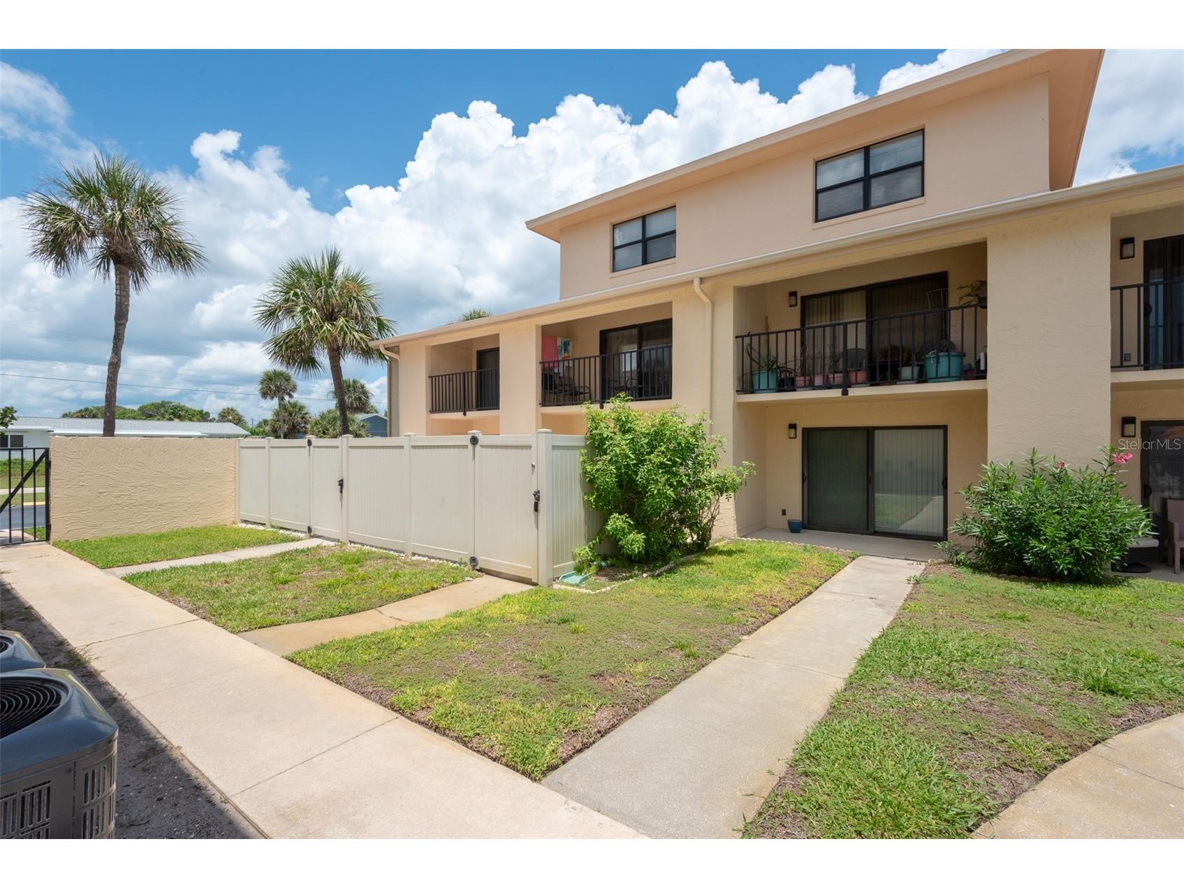 100 Grant Avenue #24 Daytona Beach Shores FL 32118 V4950217 image41